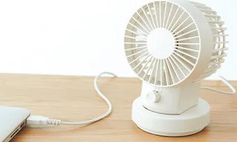 Lời khuyên đến những gia đình đang sử dụng quạt tích điện trong thời điểm nắng nóng 40 độ