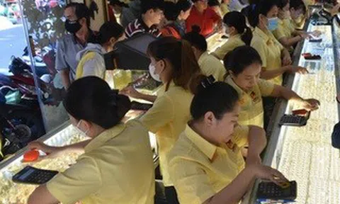 Giá vàng hôm nay 27-5: Đảo chiều sụt giảm