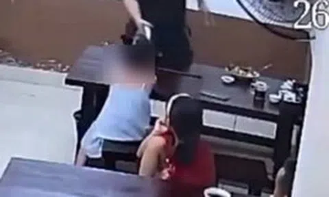 Phẫn nộ vô cùng khi xem clip "dạy con" tại một quán ăn ở Đà Nẵng: 19 giây này có thể khiến cả đời đứa trẻ ÁM ẢNH!