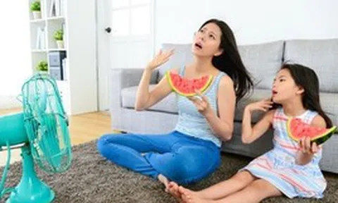 Thời tiết nắng nóng mà ăn uống kiểu này: Hỏi sao "nóng trong người", mụn biểu tình đầy mặt!
