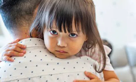 Tâm lý: Trong những gia đình mà người cha yếu đuối và người mẹ mạnh mẽ, trẻ nhiều khả năng phải đối mặt với một trong hai kết cục này!