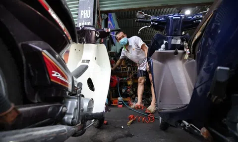 Nhiều người chi tiền vệ sinh xe máy trước khi đổ xăng E10