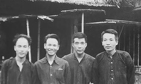Việt Nam có một nhà văn sở hữu tác phẩm được dịch ra ít nhất 3 thứ tiếng, là tài liệu nghiên cứu, giảng dạy tại Havard, Stanford, Oxford