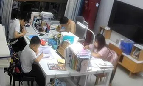 Cảnh tượng lúc 8h tối trong phòng khách một gia đình gây tranh cãi