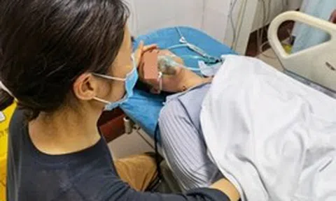 Ướt mưa 10 phút, người phụ nữ "thập tử nhất sinh" vì bệnh não: Bác sĩ cảnh báo 3 dấu hiệu cần tới bệnh viện ngay!
