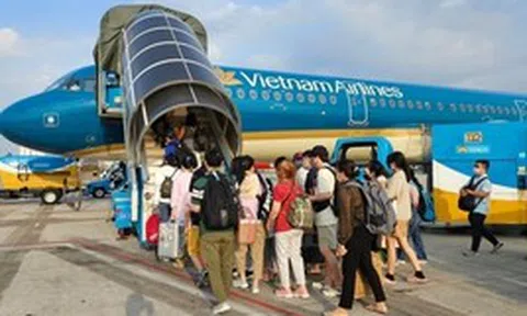 Tin vui cho người đi máy bay: Từ ngày 1/7, nhiều dịch vụ hàng không giảm giá mạnh