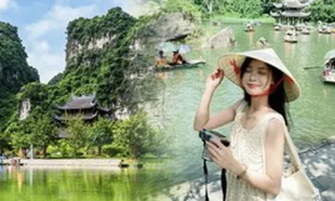 6 địa điểm tâm linh nổi tiếng bậc nhất Ninh Bình: Vượt 175 bậc đá, chạm tay vào di sản của 3 triều đại huy hoàng