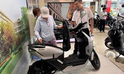Thị trường xe máy điện nóng lên từng ngày
