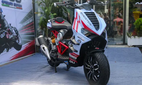 Cận cảnh Italjet Dragster 300 bản giới hạn - xe tay ga giá 225 triệu