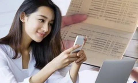 Tôi đã cứu cuốn sổ hưu, sổ tiết kiệm, sổ đỏ của bố mẹ mình khỏi cái bẫy "hợp động kỳ nghỉ" mà chẳng tốn tý sức nào!