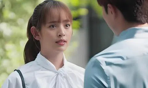 Đồng nghiệp ghen tị vì tôi mặc gì cũng đẹp, cho đến ngày người yêu nói chia tay, tôi nhìn lại bản thân trong gương và thấy căm ghét chính mình
