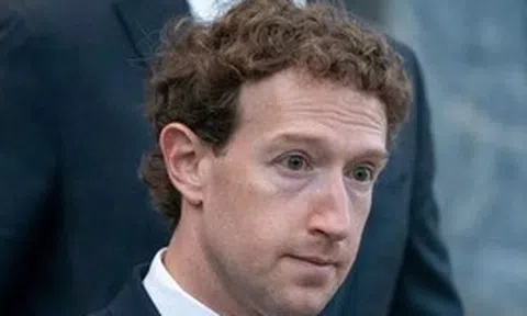 Facebook sập toàn cầu, Mark Zuckerberg “bốc hơi” hàng tỷ USD?