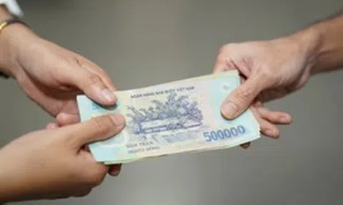 Sau nhiều năm âm thầm giúp đỡ con gái, tôi quyết định giữ lại lương hưu để dưỡng già: Bất ngờ với phản ứng của con