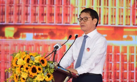 Thaco nhận chuyển giao công nghệ sản xuất đầu máy, toa tàu metro