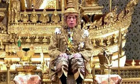 Vị Vua giàu nhất thế giới