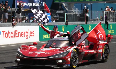 Đánh bại Ferrari, Toyota trở lại ngôi vương tại Le Mans