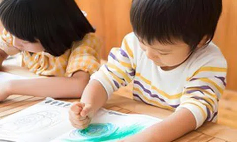 Bác sĩ nhi khoa tiết lộ: Những đứa trẻ thông minh bẩm sinh thường có 5 DẤU HIỆU này từ rất sớm