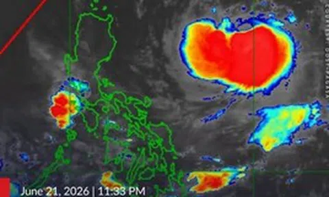 Nguy cơ siêu bão xuất hiện: Bão Mekkhala mạnh cấp cuồng phong, gió giật tới 190km/h, đạt đỉnh ngay ngày mai