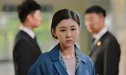 Mới đi làm 6 tháng, tôi đã phải đối diện với câu hỏi mà nhiều phụ nữ trăn trở cả đời: Chọn bên nào cũng tiếc, cũng dở