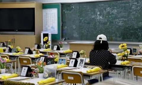 Nữ sinh sống sót trong thảm kịch chìm phà Sewol khiến 248 người tử vong đã lựa chọn rời đi mãi mãi vì nỗi đau tâm lý