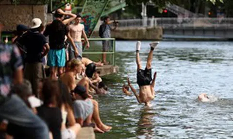 40 người chết đuối ở Pháp giữa đợt nắng nóng kỷ lục 79 năm