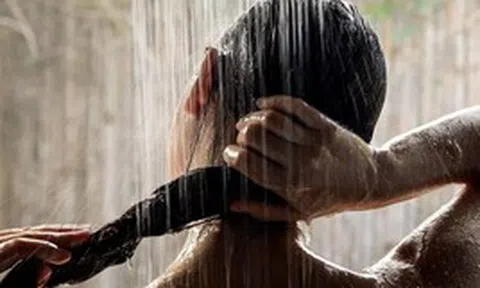 Hiểu nhầm phổ biến ai cũng mắc khi tắm mỗi ngày