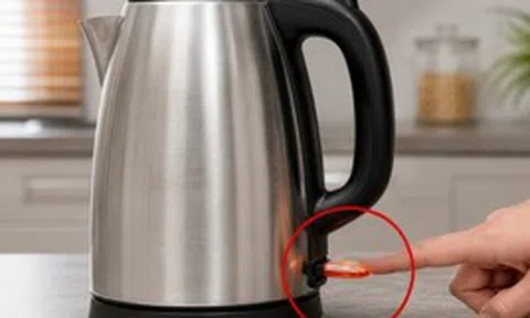 Vì sao ấm siêu tốc tự ngắt điện khi nước sôi?