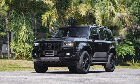 Hơn 560 xe tiền tỷ của Toyota dính lỗi hiển thị màn hình