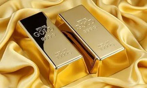 Vàng bật tăng từ đáy, một thế lực vẫn không ngừng "xả hàng"