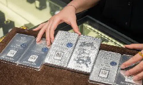 Sau cú rơi hơn 20%, một yếu tố đang ủng hộ giá bạc phục hồi trong tháng 7