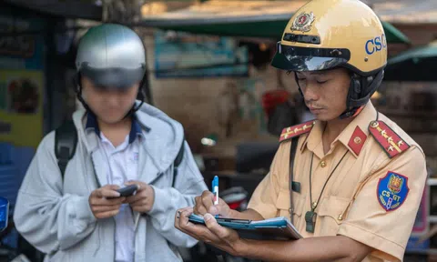 Cục CSGT lên tiếng về thông tin cấm người dưới 18 tuổi đi xe máy