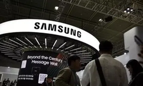 Samsung lãi kỷ lục, vì sao cổ phiếu lao dốc không phanh?