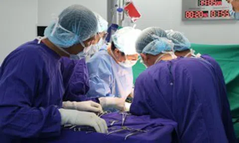 Vinmec Cần Thơ cứu bệnh nhân 75 tuổi có khối u gan lớn gần bằng quả bưởi