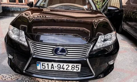 Chiếc Lexus đấu giá 'ế' của bà Trương Mỹ Lan, giảm còn 635 triệu