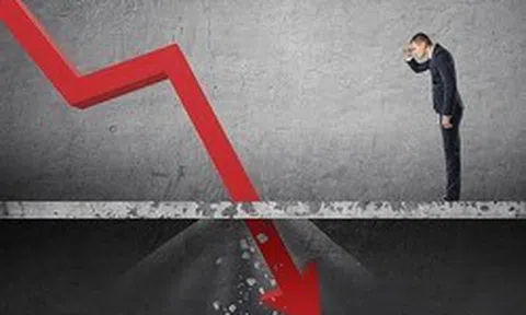 Chứng khoán "rơi" 150 điểm từ đỉnh, đáy đã dần lộ diện?