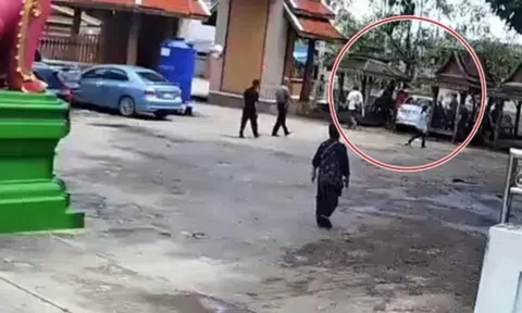 Vừa rời khỏi đám tang, người đàn ông bất ngờ gặp sự cố "rợn tóc gáy"