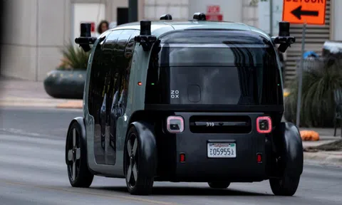 Zoox triệu hồi toàn bộ dàn xe robotaxi tại Mỹ