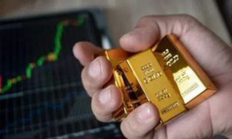 Giá vàng trồi sụt, một thế lực âm thầm "gom" hơn chục tấn