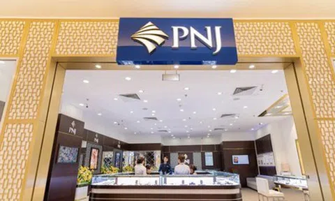 PNJ lên tiếng xin lỗi khách hàng
