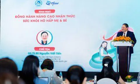 Chăm sóc thai kỳ chủ động giúp thu hẹp "khoảng trống miễn dịch" ở trẻ