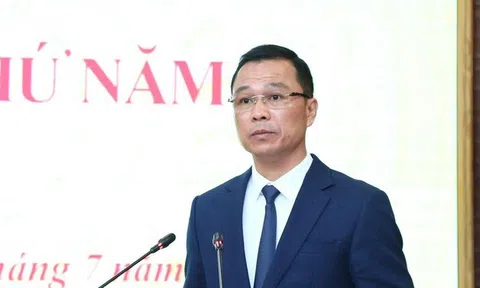 Thiếu tướng Tô Anh Dũng được bầu giữ chức Chủ tịch UBND tỉnh Thanh Hóa