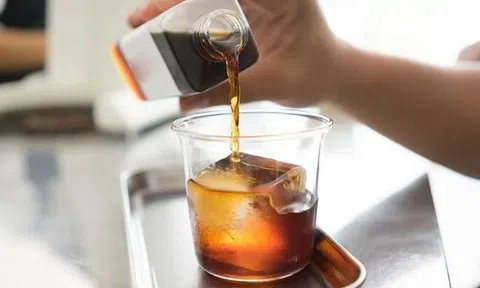 Người bị tăng huyết áp có thể uống cà phê hàng ngày?