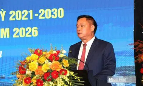 Nghệ An hút hơn 110.000 tỷ đồng vốn đầu tư, trao chứng nhận cho 25 dự án