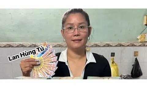 Đại lý tìm khách hàng trúng độc đắc 32 vé xổ số miền Nam