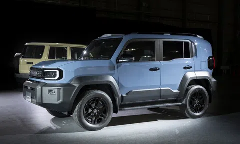 SUV, bán tải cho 'dân chơi' bỗng dưng bùng nổ tại Việt Nam