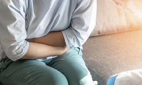 Có 4 dấu hiệu quen thuộc này, người phụ nữ 53 tuổi mắc ung thư giai đoạn 4