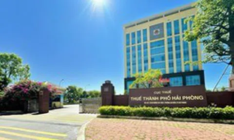 Những người có tên trong danh sách sau đây cần liên hệ ngay với cơ quan Thuế để tránh bị tạm hoãn xuất cảnh