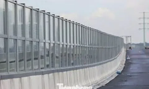 Cận cảnh 9 km tường chống ồn trên Vành đai 3 qua TPHCM