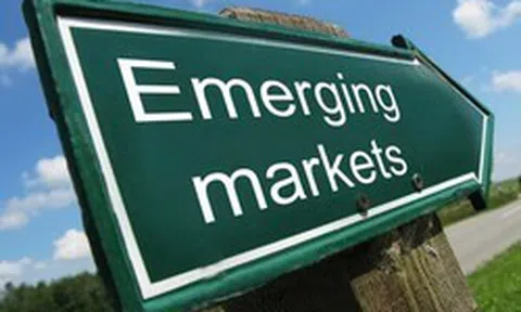 Bao nhiêu cổ phiếu ngân hàng lọt rổ FTSE Global Equity Index Series (GEIS)?