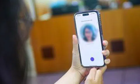 Công an chỉ rõ chiêu lừa đảo sinh trắc học từ camera điện thoại, chiếm đoạt tiền trong tài khoản ngân hàng